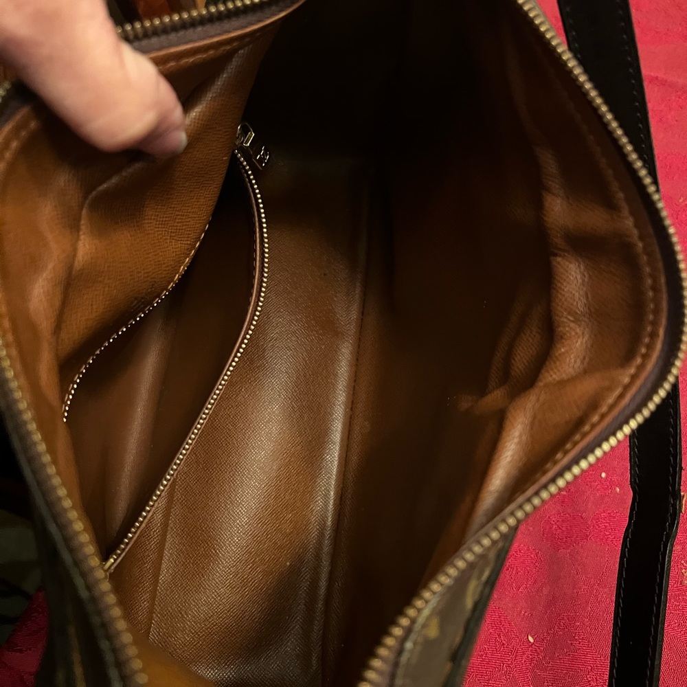 Authentic LV Boulogne purse - Picture 6 of 16